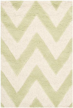 Safavieh Cambridge 139 Hand Tufted  Rug Light Green / Ivory CAM139B-24