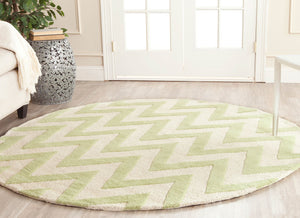 Safavieh Cambridge 139 Hand Tufted  Rug Light Green / Ivory CAM139B-24