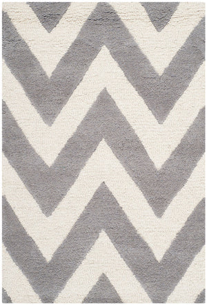 Safavieh Cambridge 139 Hand Tufted  Rug Silver / Ivory CAM139D-4R