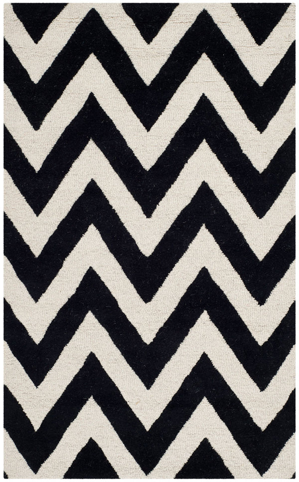 Safavieh Cambridge 139 Hand Tufted  Rug Black / Ivory CAM139E-4R