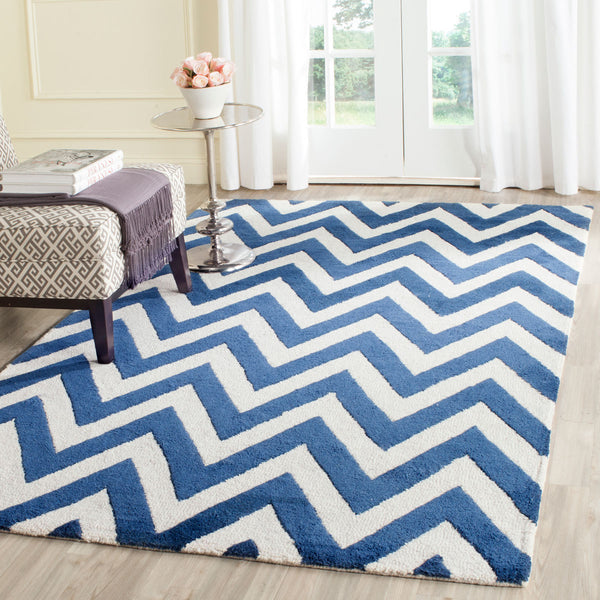 Safavieh Cambridge 139 Hand Tufted  Rug Navy / Ivory CAM139G-26