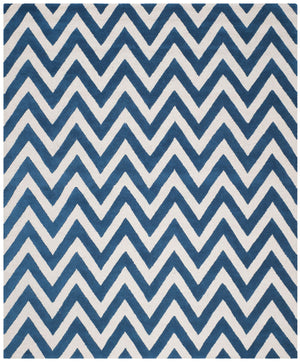 Safavieh Cambridge 139 Hand Tufted  Rug Navy / Ivory CAM139G-26