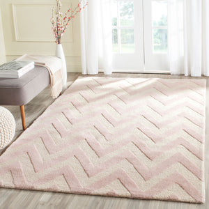 Safavieh Cambridge 139 Hand Tufted  Rug Light Pink / Ivory CAM139M-3