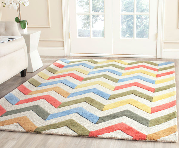 Safavieh Cambridge 580 Hand Tufted  Rug Ivory / Multi CAM580D-3