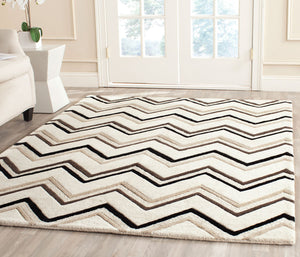 Safavieh Cambridge 581 Hand Tufted  Rug Ivory / Black CAM581B-26