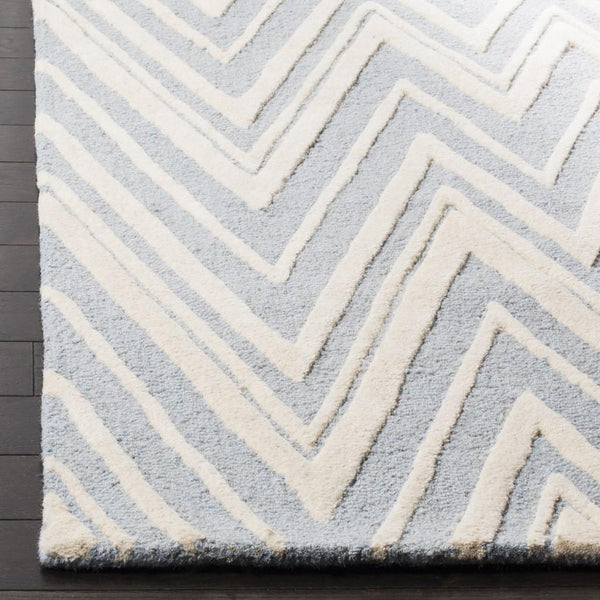 Safavieh Cambridge 711 Hand Tufted  Rug Blue / Ivory CAM711B-3