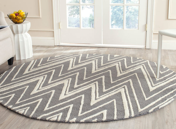 Safavieh Cambridge 711 Hand Tufted  Rug Dark Grey / Ivory CAM711D-4SQ