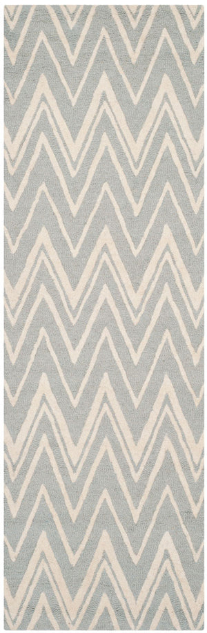 Safavieh Cambridge 711 Hand Tufted  Rug Grey / Ivory CAM711G-4SQ