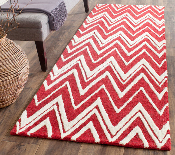 Safavieh Cambridge 711 Hand Tufted  Rug Red / Ivory CAM711H-3