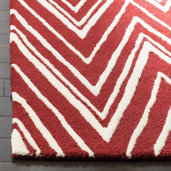 Safavieh Cambridge 711 Hand Tufted  Rug Red / Ivory CAM711H-3