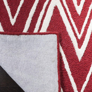 Safavieh Cambridge 711 Hand Tufted  Rug Red / Ivory CAM711H-3