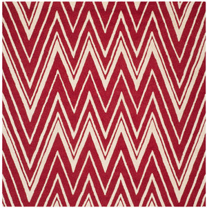 Safavieh Cambridge 711 Hand Tufted  Rug Red / Ivory CAM711H-3