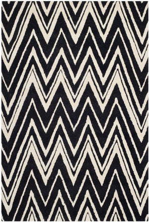 Safavieh Cambridge 711 Hand Tufted  Rug Black / Ivory CAM711K-24