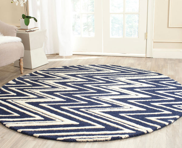 Safavieh Cambridge 711 Hand Tufted  Rug Navy / Ivory CAM711M-26