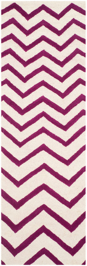 Safavieh Cambridge 714 Hand Tufted  Rug Ivory / Fuchsia CAM714F-3