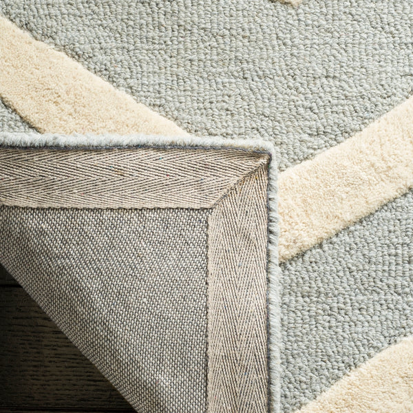 Safavieh Cambridge 714 Hand Tufted  Rug Grey / Ivory CAM714G-26