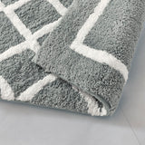 Madison Park Bittman Modern/Contemporary Reversible High Pile Tufted Microfiber Bath Rug MP72-5665 Grey