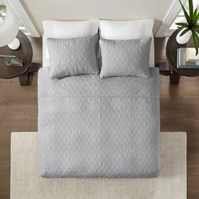 English Elm Reversible Madison Park Quebec Quilt Set King/Cal King with Prewashed Cotton Fill, Antimicrobial Finish Grey 17.72 L x 15.35 W x 7.09 H B03597390