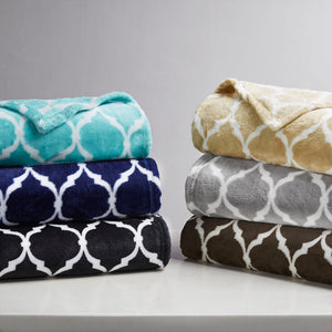 JLA Home Madison Park - Oversized Microlight Plush Throw with Ogee Pattern, Ultra-Lofty Lightweight Comfort, OEKO-TEX Certified Navy MP50-1731