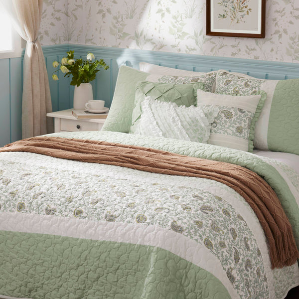 JLA Home Madison Park - 6 Cotton Percale Quilt Set with Floral Pintuck, Lace Taping and Three Throw Pillows for Cottage Chic Bedding 92 L x 104 W x 0.25H MP13-8602