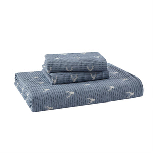 English Elm 3 Luxe Matelassé Coverlet Set Full/Queen with Two Standard Shams – Lightweight Polyester, Textured Elegance Blue 18.7 L x 14.76 W x 5.32 H B035P366538