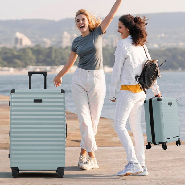 English Elm Luggage 5 Piece Abs Hardshell Travel Set with Usb Port Spinner Wheels and Tsa Lock Light Blue N732P265290N