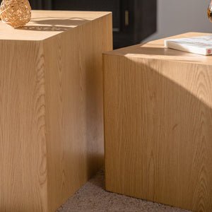 English Elm Set of 2 Cube Nesting Tables Mdf Wood Grain Finish Compact Modern Living Room Accent W3158P395510