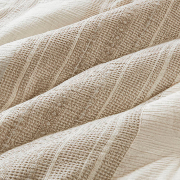 English Elm 3PCS King Comforter Set – Plush Washed Microfiber Comforter & Shams, Hypoallergenic 100% Poly Fill Luxury Tan 23.03 L x 21.46 W x 14.17 H B035P341117