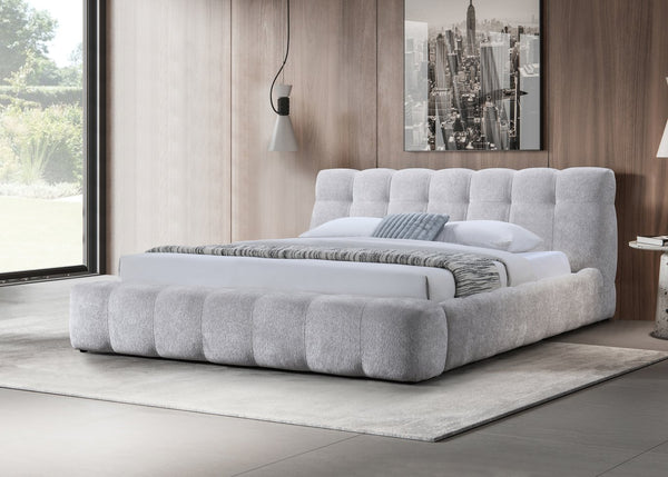 English Elm Hannah Gray Chenille Eastern King Bed - Stylish Comfort With Durable Support For Modern Bedrooms B2726S00560