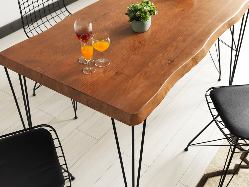 English Elm Zambak Solid Wood Dining Table for 4-6 in Oak — Elegant Grain, Durable Build, Minimalist Tapered Legs B029P210584