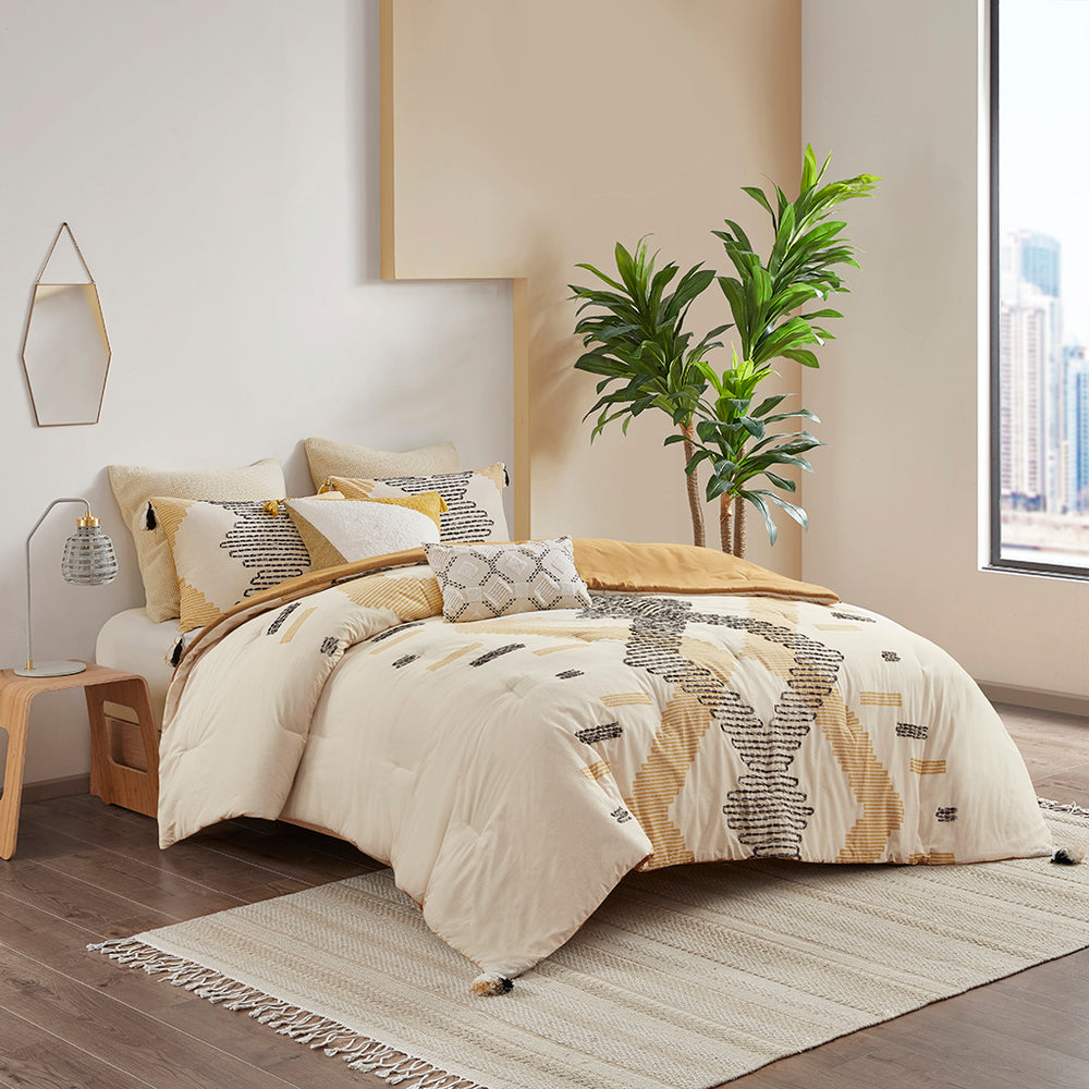 JLA Home INK+IVY - 3 Piece Cotton Comforter Set INK+IVY Arizona — Yellow & Grey Geometric Embroidered Comforter with Tassels for Boho Chic Bedrooms 92 L x 88 W x 1.5H II10-1112