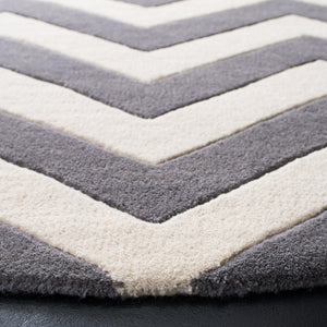 Safavieh Cht715 Hand Tufted  Rug Dark Grey / Ivory CHT715D-3