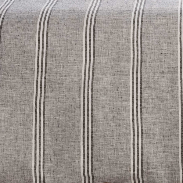 Surya Clarke Bedding Collection: Timeless Elegance Quilt Set With Shams & Decorative Pillows For Cozy Charm Charcoal Linen,Cotton Cke2000-sw