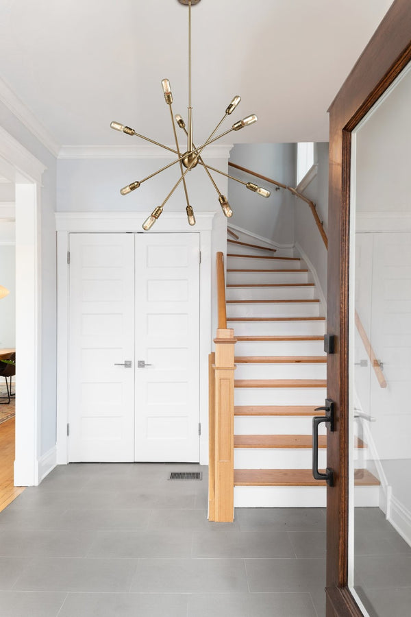 Atlas Delphine 12-Light Starburst Chandelier - Modern Elegance for Contemporary & Mid-Century Spaces Satin Brass 33'' CL11149-BS