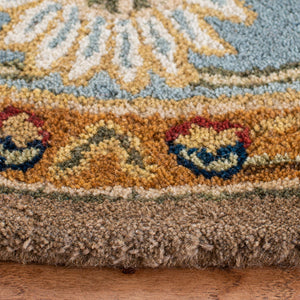 Safavieh Cl387 Hand Tufted  Rug Beige / Light Blue CL387A-4R