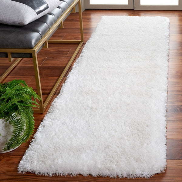 Safavieh Cloud Shag 112 Power Loomed Shag Rug White CLD112A-9