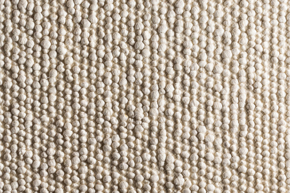 Surya Como 2' X 3' Handmade Area Rug - Luxurious Softness, Durable Viscose & Wool Blend For Elegant Spaces Ivory Viscose,Wool Coo2302-23