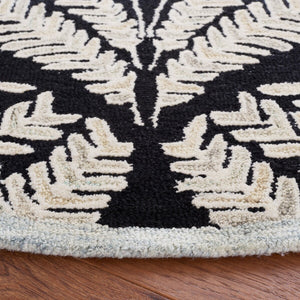 Safavieh Capri 208 Hand Tufted Floral Rug Black / Ivory CPR208Z-7SQ