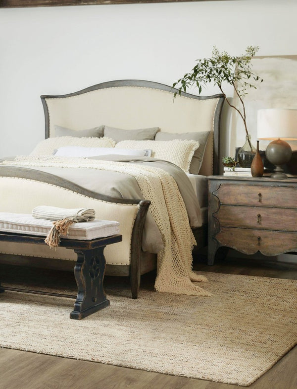 Hooker Furniture Ciao Queen Upholstered Bed With Hand‑Chiseled Speckled Gray Frame, Cream Tuscan White Upholstery, Nailhead Trim Beige 5805-90850-96