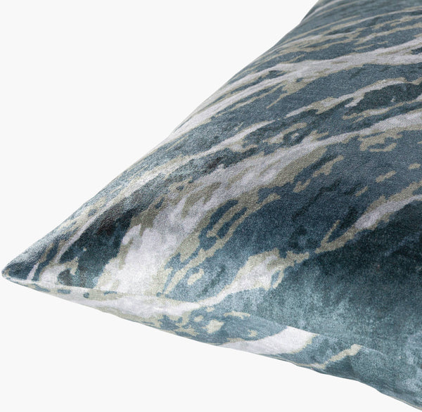 Surya Callisto 18”X18” Elegant Accent Pillow – Plush Polyester Cushion, Machine Washable For Easy Care! Dark Green Polyester,Polyester Cso001-1818d