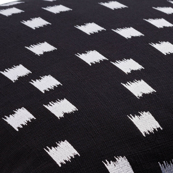 Surya Chromatique 18" Cotton Accent Pillow - Luxurious Softness With Unique Design For Stylish Comfort White Cotton,Cotton Ctq003-2020