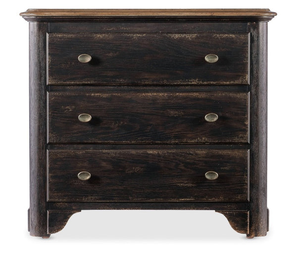 Hooker Furniture Americana Vintage-Inspired Three-Drawer Nightstand With Two-Tone Distressed Finish And Self-Closing Drawers Blacks 7050-90016-89