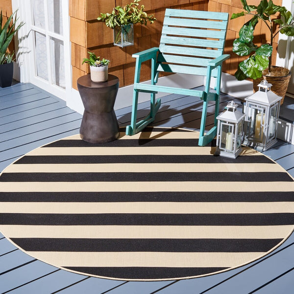 Safavieh Courtyard 6812 Power Loomed Indoor / Outdoor Rug Beige / Black 7'-10" x 7'-10" Square