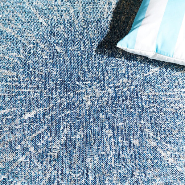 Safavieh Courtyard 8524 Power Loomed 88% Polypropylene, 12% Polyester Indoor / Outdoor Rug Grey / Navy CY8524-36812-6