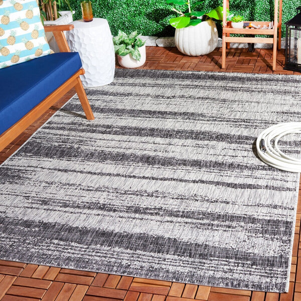 Safavieh Courtyard 8526 Power Loomed 88% Polypropylene, 12% Polyester Indoor / Outdoor Rug Grey / Black CY8526-37612-8