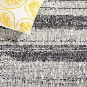 Safavieh Courtyard 8526 Power Loomed 88% Polypropylene, 12% Polyester Indoor / Outdoor Rug Grey / Black CY8526-37612-8