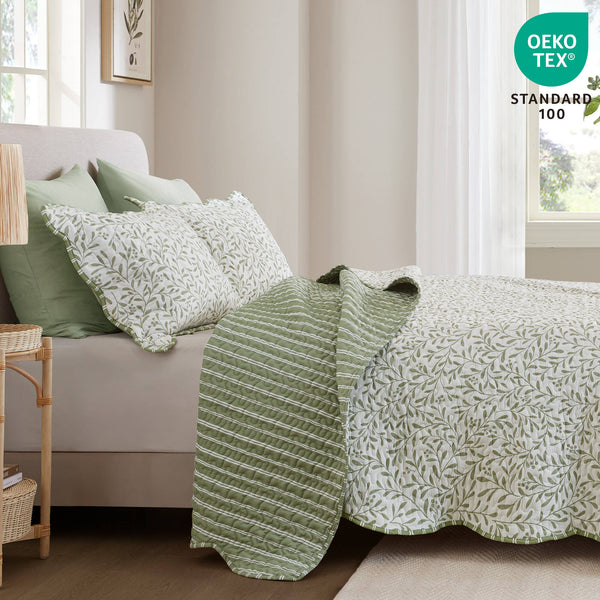 English Elm 3-piece King Quilt Set Scalloped Hem Microfiber Bedding for Master or Guest Room Sage Green B035P482950