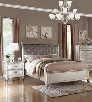 English Elm Silver Glamorous Faux Leather 3pc Queen Bedroom Set with Tufted Crystal Headboard and Nailtrim Champagne,Silver 84 L x 42 W x 8 H B011S01839