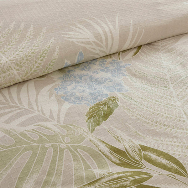 English Elm 6-piece Cal King Cotton Dobby Coastal Comforter Set with Embroidered Throw Pillows B035P463270
