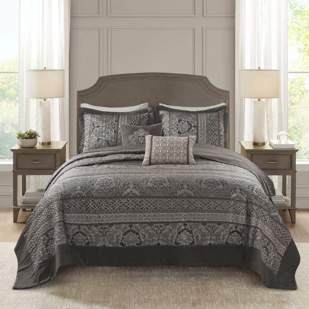 English Elm 5-piece Queen Jacquard Bedspread Set with Leaf Ironwork Motifs Shams and Throw Pillows B035P408228